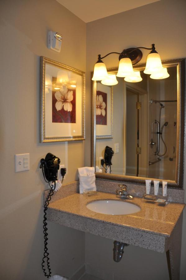 Country & By Radisson, Covington, La Hotel 3*
