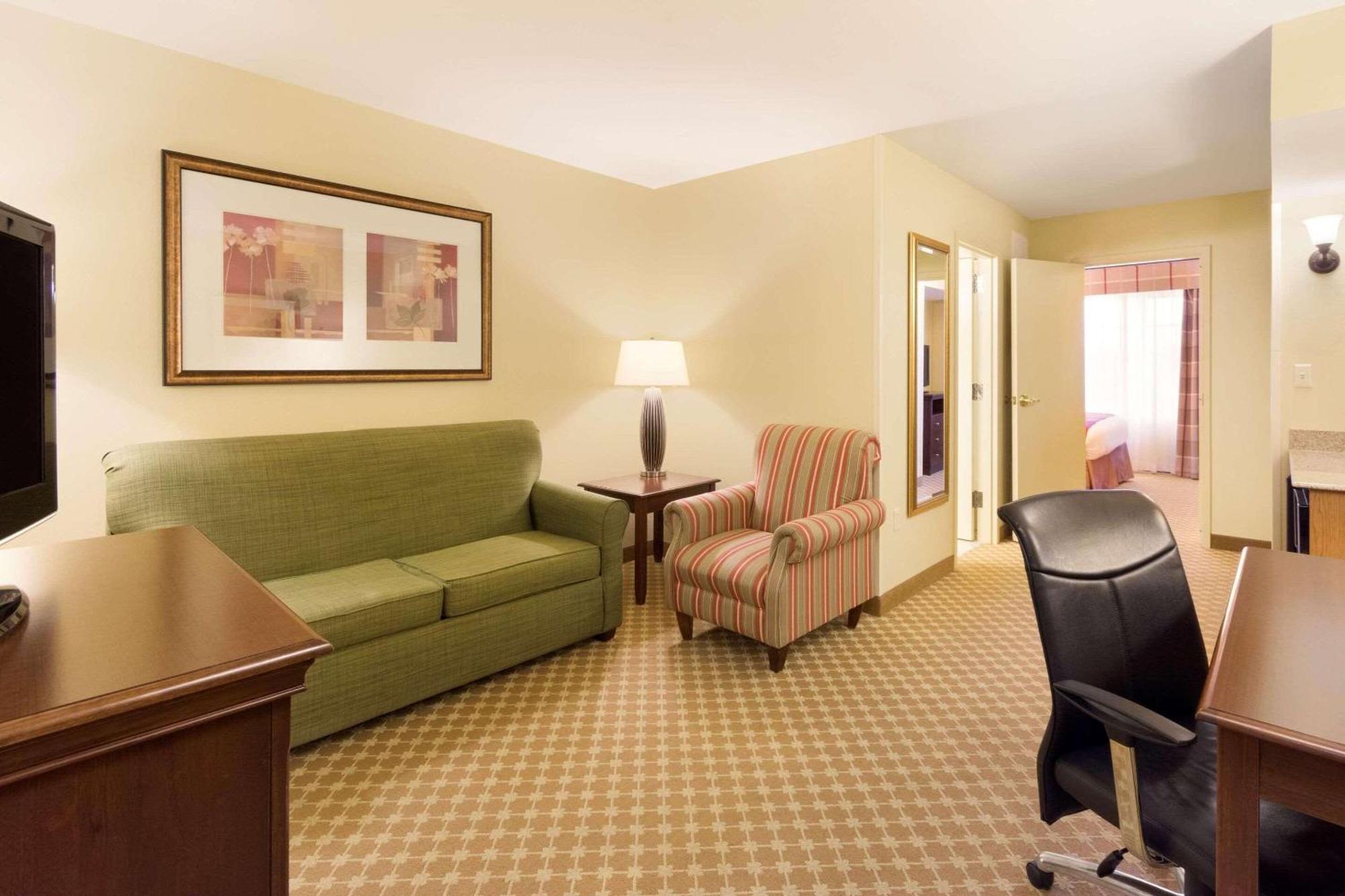 Country & By Radisson, Covington, La 3*